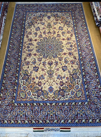 ESFAHAN wool&silk ドザールサイズ　 AKBAR OF工房