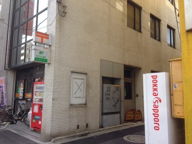 【A3出口】より　郵便局手前を右折