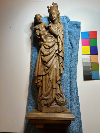 R.C. von Aufwind Restaurierung einer Madonna Atelier Aufwind in Freienried