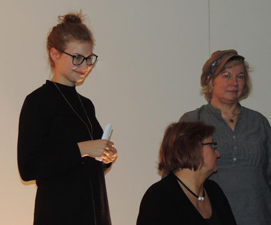 Das sind die Poeten des ersten Blocks. Janne Stricker, Marion Pohl und Gudrun Krawitz. (v.l.n.r.)