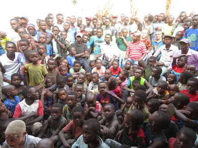 Public-Viewing in Matamba-Solo