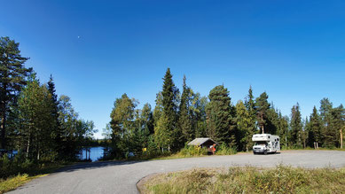 Kolari - Parkplatz am Muonionjoki