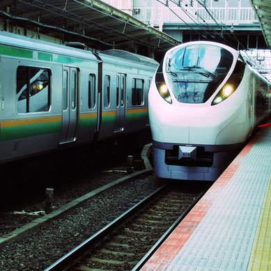 横浜駅に入線する「平塚号」E657系 なんと10両編成!