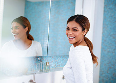 Mit schönen Zähnen haben Sie gut Lachen: schonendes Bleaching mit ZOOM!