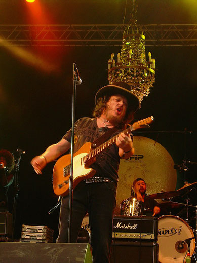 zucchero booking contact