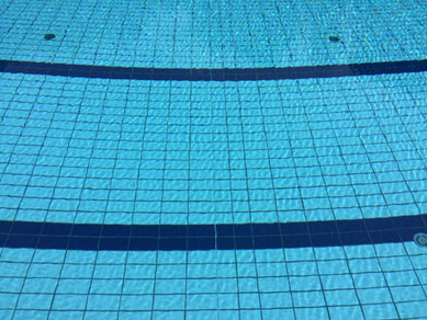 Freibadspaß im Sommer