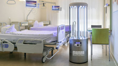 Possible application: Sterybot® disinfects potentially infectious areas using concentrated UV-C light (Photo by ©Michael Reichel)