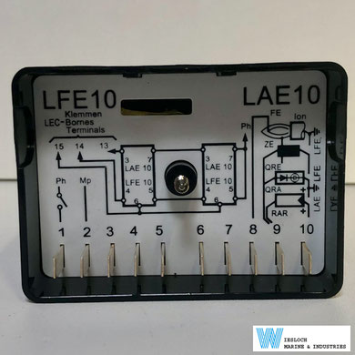 The back of a Siemens LAE10 flame signal amplifier.