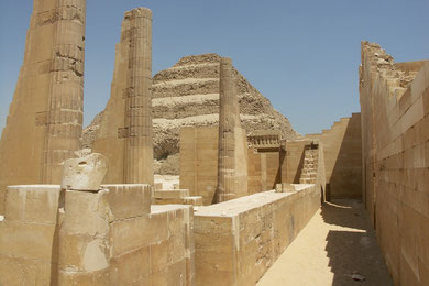 La pyramide de Saqqarah