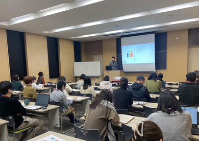 湘南産業振興財団の依頼でセミナーの講師を担当する横川隆司の写真