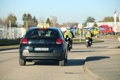 L'accès à la conduite des scooters à trois roues et L5E depuis la