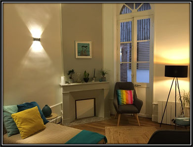 Cabinet chaleureux accueillant détente confort cosy