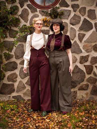Dapper Dame, Dandy Stil, Peaky Blinders. Hosen mit Hosenträger von Emmydesign. Marlene Stil Hosen