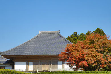 日興上人 説法石 (石之坊庭園内) - 日蓮正宗 妙通寺 日興上人 説法石 (石之坊庭園内) - 日蓮正宗 妙通寺