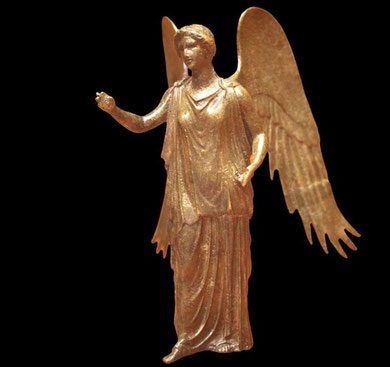 Les experts pensent que l'aile provenait probablement d'une statuette de la déesse romaine de la victoire, similaire à celle du Musée de Lyon (Wikimedia Commons)