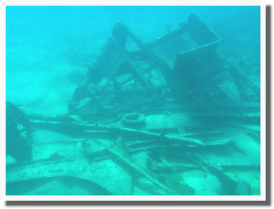 潜水艦 難破したスペイン船をみた