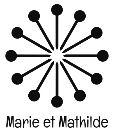 C'est le logo de l'Atelier Marie et Mathilde : une fleur d'épingles. Pensez à nos articles pour vos cadeaux ou pour vous faire plaisir.