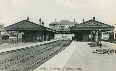 View looking out of city - early 1900s? The booking office was located on the road bridge serving both island platforms. Thanks for the use of this image to Mike Musson, Warwickshire Railways.
