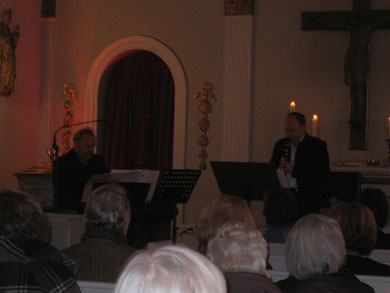 Dimitri Schenker an der Klarinette (rechts) und Jan Weigelt am Flügel 
