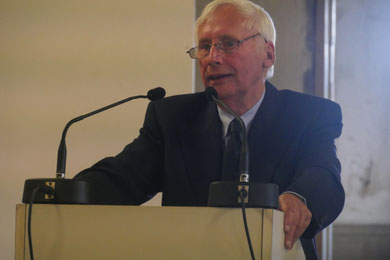 Kees Koremann als Redner zum 72. Jahrestag der Befreiung des Stalag X B. Foto: G. Krützfeld, 29.4.2017