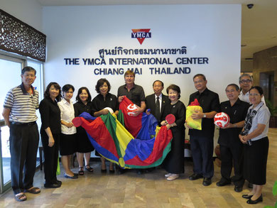 Spielgeräte für junge Menschen und Junggebliebene für den YMCA Chiang Mai in Nordthailand