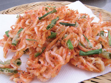 Crispy sakura shrimp kakiage served at a local restaurant near Yui Port, Shizuoka City.