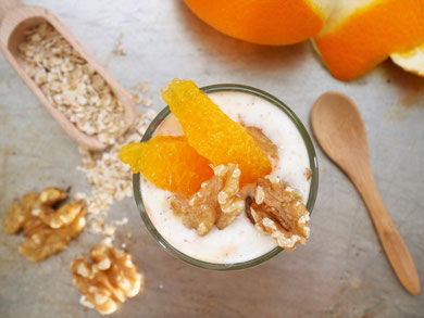 Hafermüsli mit Zimtjoghurt und Orangen