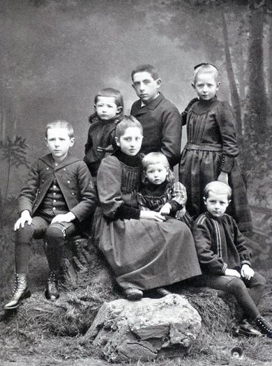 Emmanuel Teilhard de Chardin's children around 1891 - sitting, Pierre at left, Francoise, Joseph, Gabriel. - Standing Olivier, Alberic, Marguerite-Marie