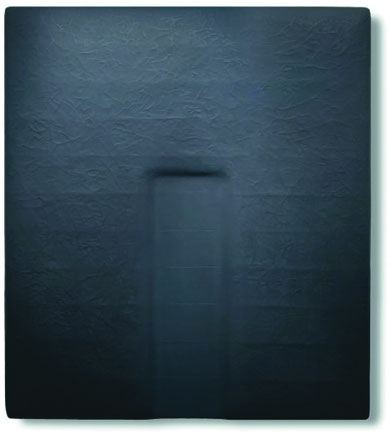 the well – Holz, Leinwand, Watte, Papier, Mull 131 cm x 116 cm x 5,5 cm, 2025 © Marie Luise Gruhne
