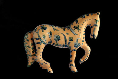 Horse Lipicanec 10 30 cm x 37 cm x 13 cm porcelain,terzo fuoco.2012