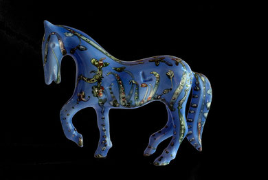 Horse Lipicanec 12 30 cm x 37 cm x 13 cm porcelain,terzo fuoco.2012