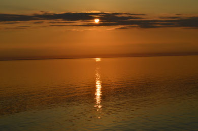 Sonnenuntergang - solnedgång på väg till Sverige...