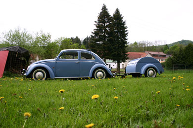 stromlinien VW Käfer Oldtimer Anhänger Hahn 