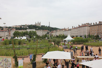 Place Bellecour - Juin 2011 © Anik COUBLE 