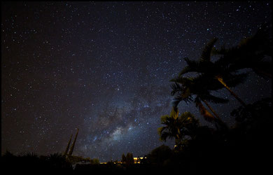 ISO 3200, 25 secondes, 14 mm, f/2.8