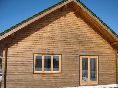 Holzfassade lackieren