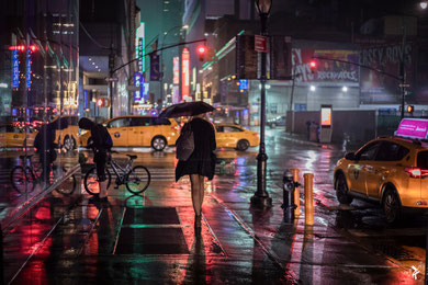"LIGHTS ON" (UNITED STATES 2019)