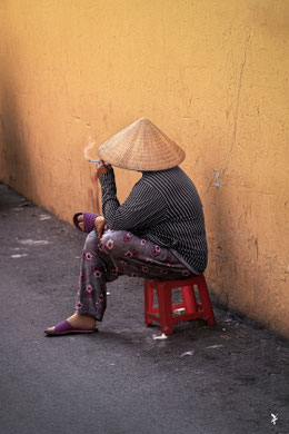 "LE CHAPEAU QUI FUME" (SMOKING HAT) SAIGON 2022