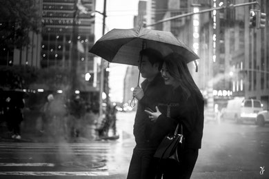 "SMILING IN THE RAIN" (U.S.A 2018)