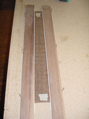 Binding für das Griffbrett.