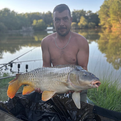 camping avec étang de peche privé