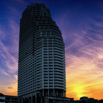 The Sathorn Unique Building © Sabrina Iovino | JustOneWayTicket.com