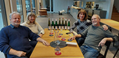 Die erste Rast wurde beim Weingut "Selbach-Oster" (mit Blick auf die Mosel) in Rachtig eingelegt.