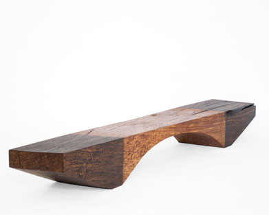 B2451 · Oak,bench,console,woodbench,sculpture,woodworking,interiordesignwoodsculpture,art,woodart,wooddesign,decorativewood,originalartwork,modernwoodsculpture, functional sculpture, joergpietschmann,oldwood