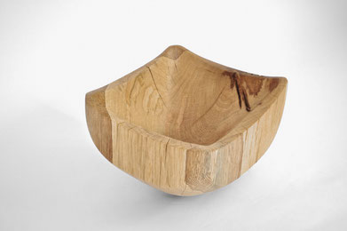 V1274 · Oak#vessel#bowl#coffeetable#woodworking#interiordesign#woodsculptures#art#woodart#wooddesign#decorativewood#originalartwork#modernwoodsculpture#joergpietschmann#oldwood