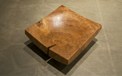 V1689 · Oak · Jörg Pietschmann_Vessel #vessel #bowl #woodworking #interiordesign #woodsculptures #art #woodart #wooddesign #decorativewood #originalartwork #modernwoodsculpture #joergpietschmann #oldwood