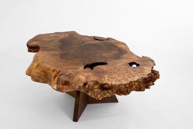 arttable,table,coffeetable,homedecoration,woodtable,sculpture,woodworking,interiordesign,woodsculpture,art,woodart,wooddesign,decorativewood,originalartwork,modernwoodsculpture,joergpietschmann,oldwood