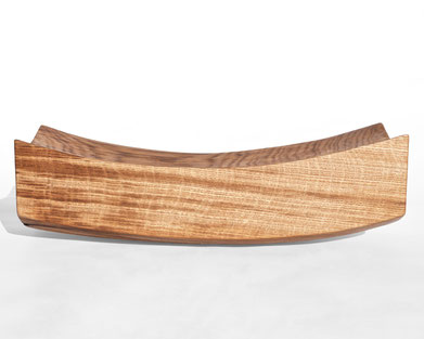 V21394 · Oak #bowl #woodworking #interiordesign #woodsculptures #art #woodart #wooddesign #decorativewood #originalartwork #modernwoodsculpture #joergpietschmann #oldwood #functionalsculpture #woodcreations #uniquedesign #organicfurniture #organicartwork 