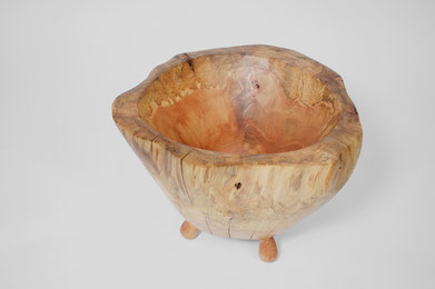V1315 · Norway Maple#vessel#bowl#coffeetable#woodworking#interiordesign#woodsculptures#art#woodart#wooddesign#decorativewood#originalartwork#modernwoodsculpture#joergpietschmann#oldwood