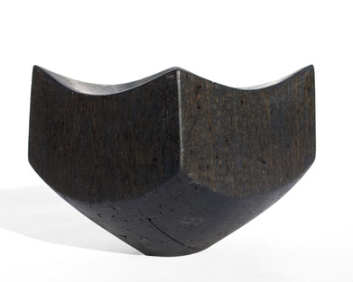 V21404 · Oak #woodworking #bowl #interiordesign #woodsculptures #art #woodart #wooddesign #decora#bowl#coffeetable#woodworking#interiordesign#woodsculptures#art#woodart#wooddesign#decorativewood#originalartwork#modernwoodsculpture#joergpietschmann#oldwood
